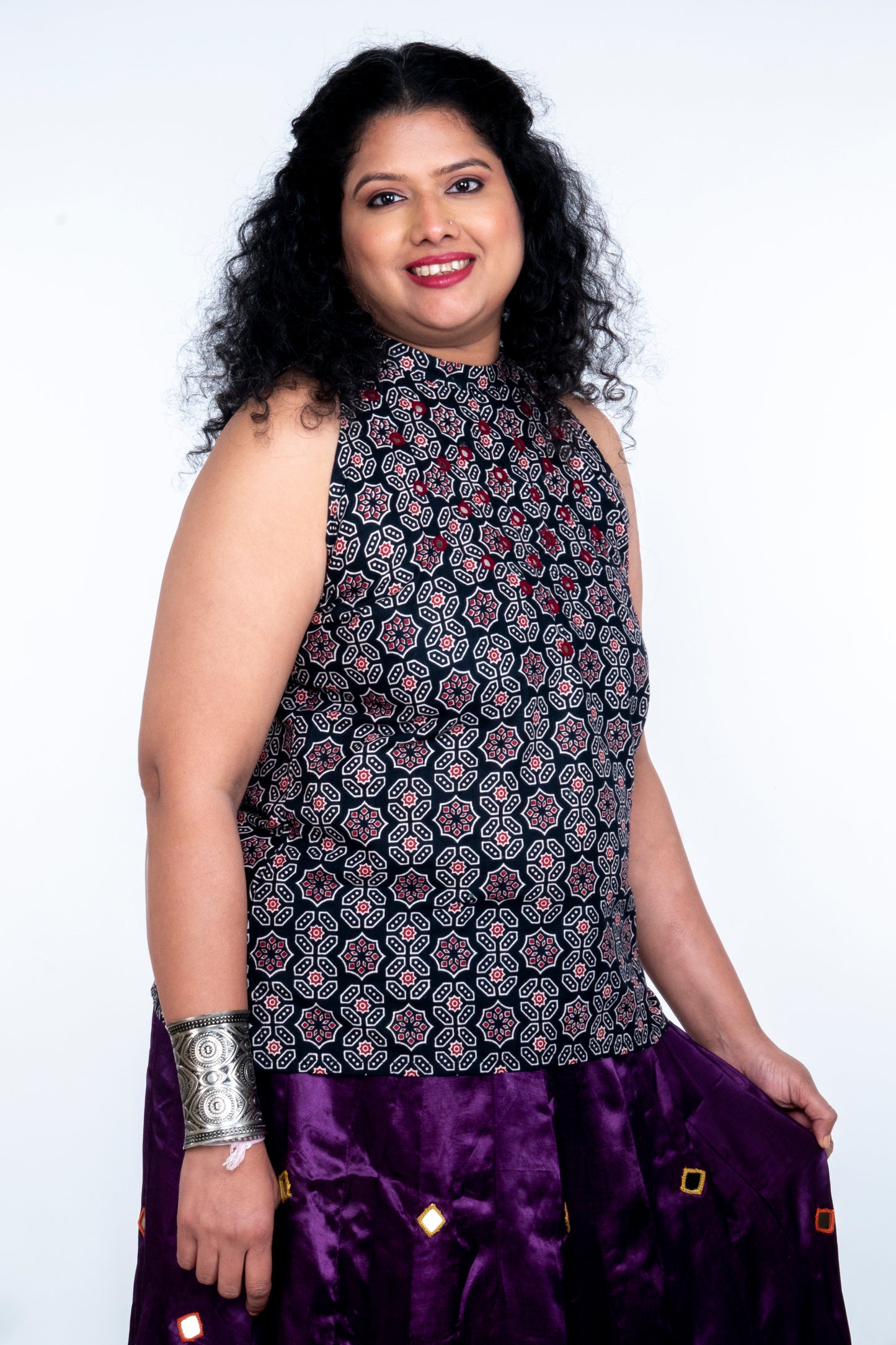Kaveri - Short Halter Neck Top - Black